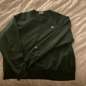 Dark green Champion Crewneck
